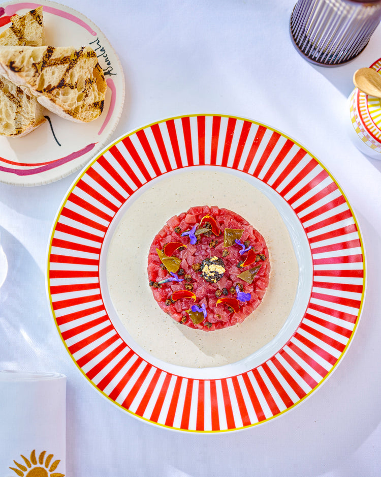 Assiette plate en porcelaine Byblos × Ginori 1735