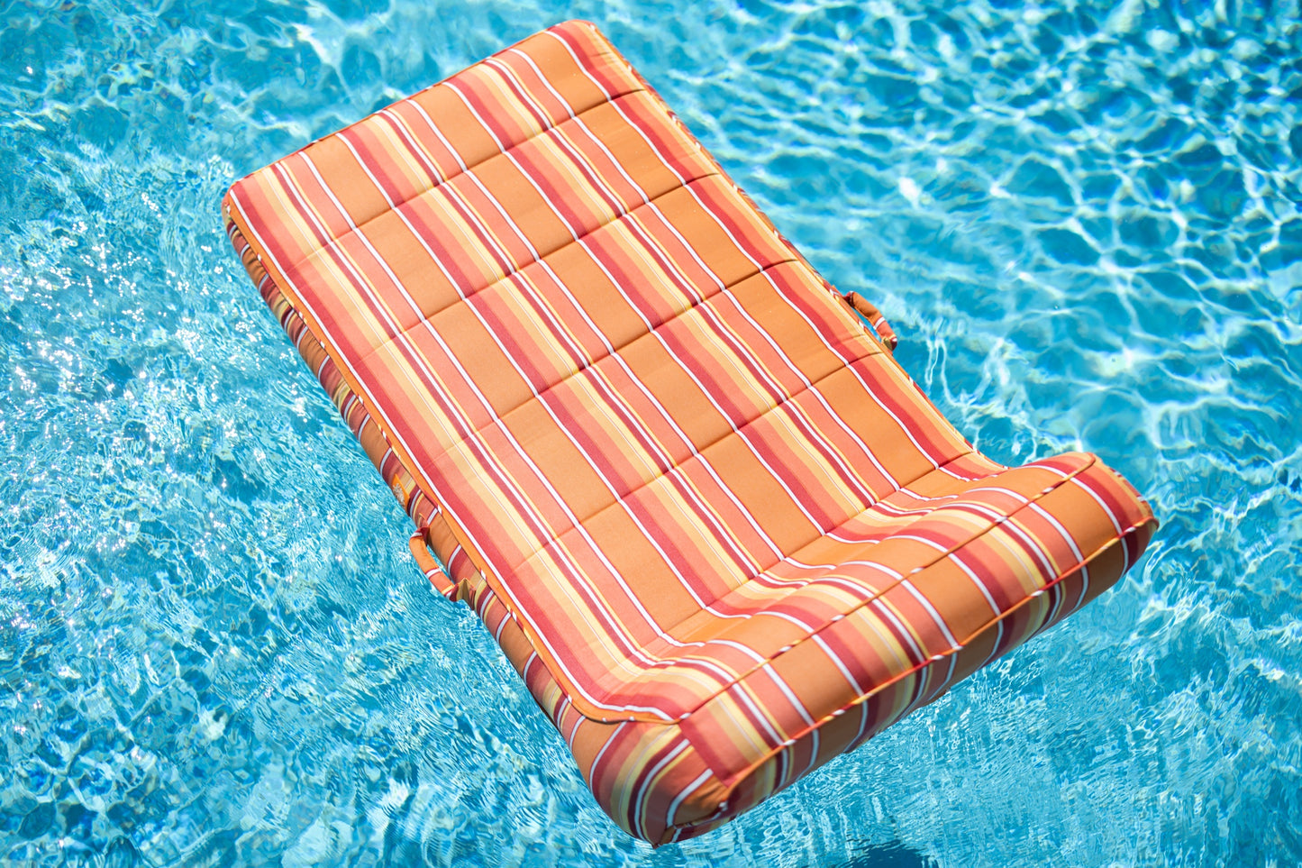 Matelas de piscine flottant