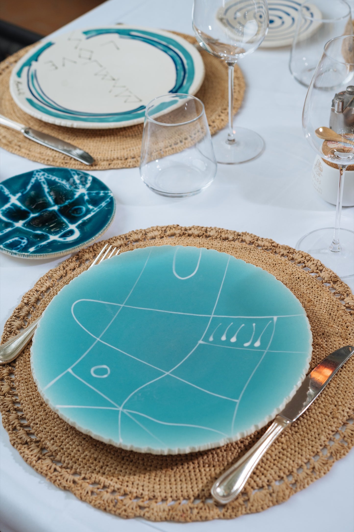 Assiette décorative en céramique
