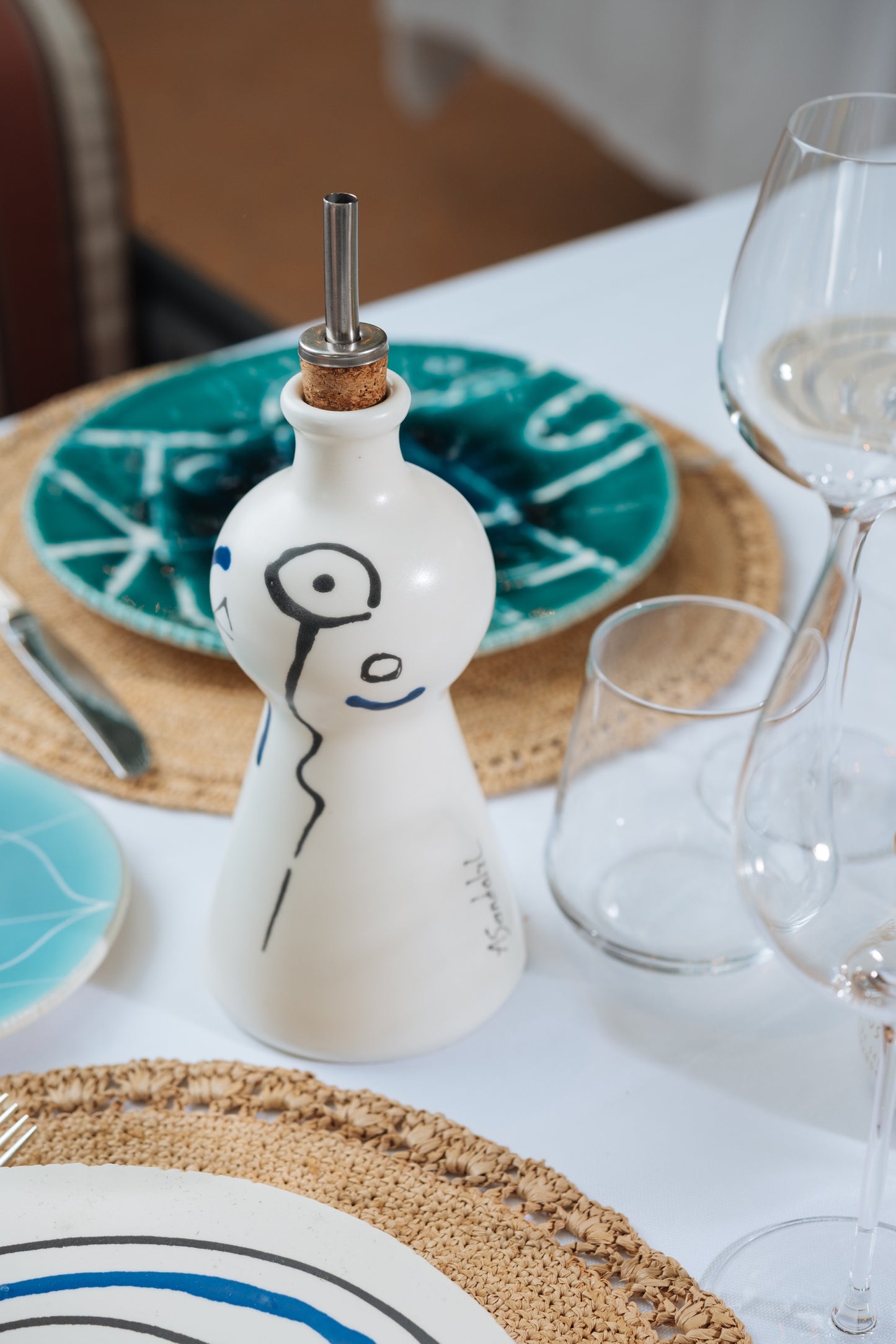 Huilier en céramique Byblos × Agnès Sandahl
