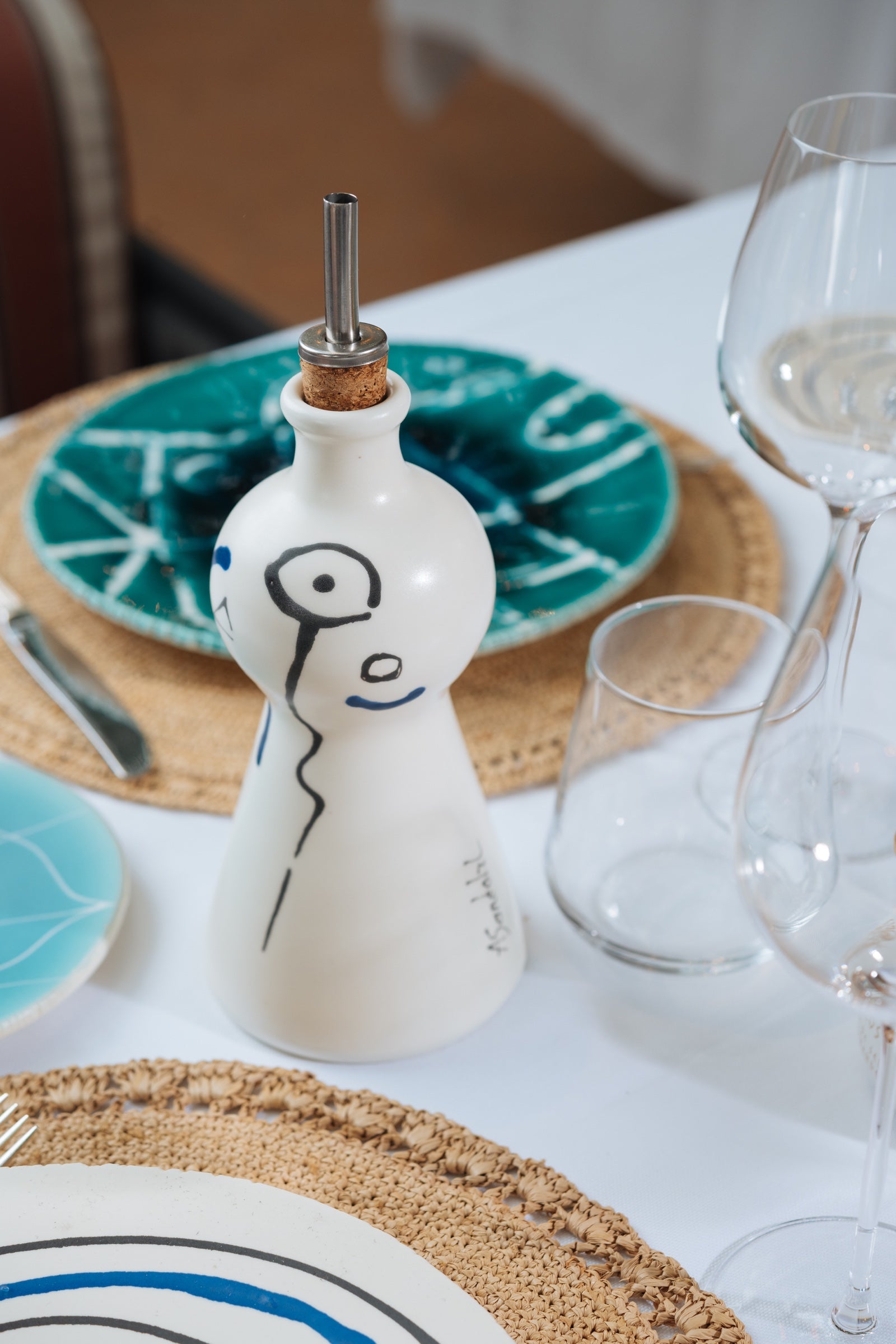 Huilier en céramique Byblos × Agnès Sandahl
